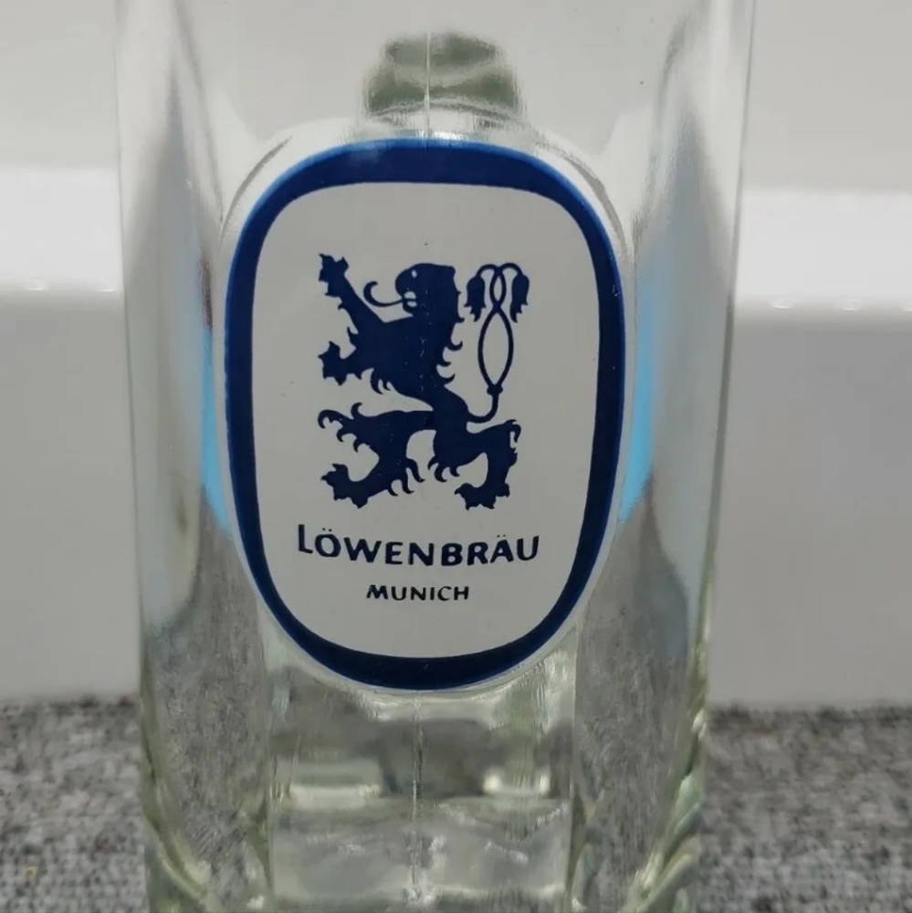 Lowenbrau Munich Beer Mug, Heavy Glass Construction Vintage! (C16)